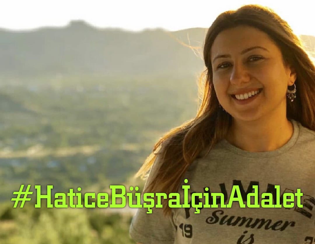 Hasretulkublkc's tweet photo. Hatice Büşra Çetinkaya 04.03.2020'de Aydın'da canice katledildi. Annesi Güngör Çetinkaya ise ağır yaralandı. Yarın görülecek duruşmada sanki Büşra yanımızdaymış gibi, gözümüzün önünde bu ışıl ışıl gülüşüyle onun için konuşacağız, adalet yerini bulacak!
#HaticeBüşraİçinAdalet https://t.co/9RdesNZEAb