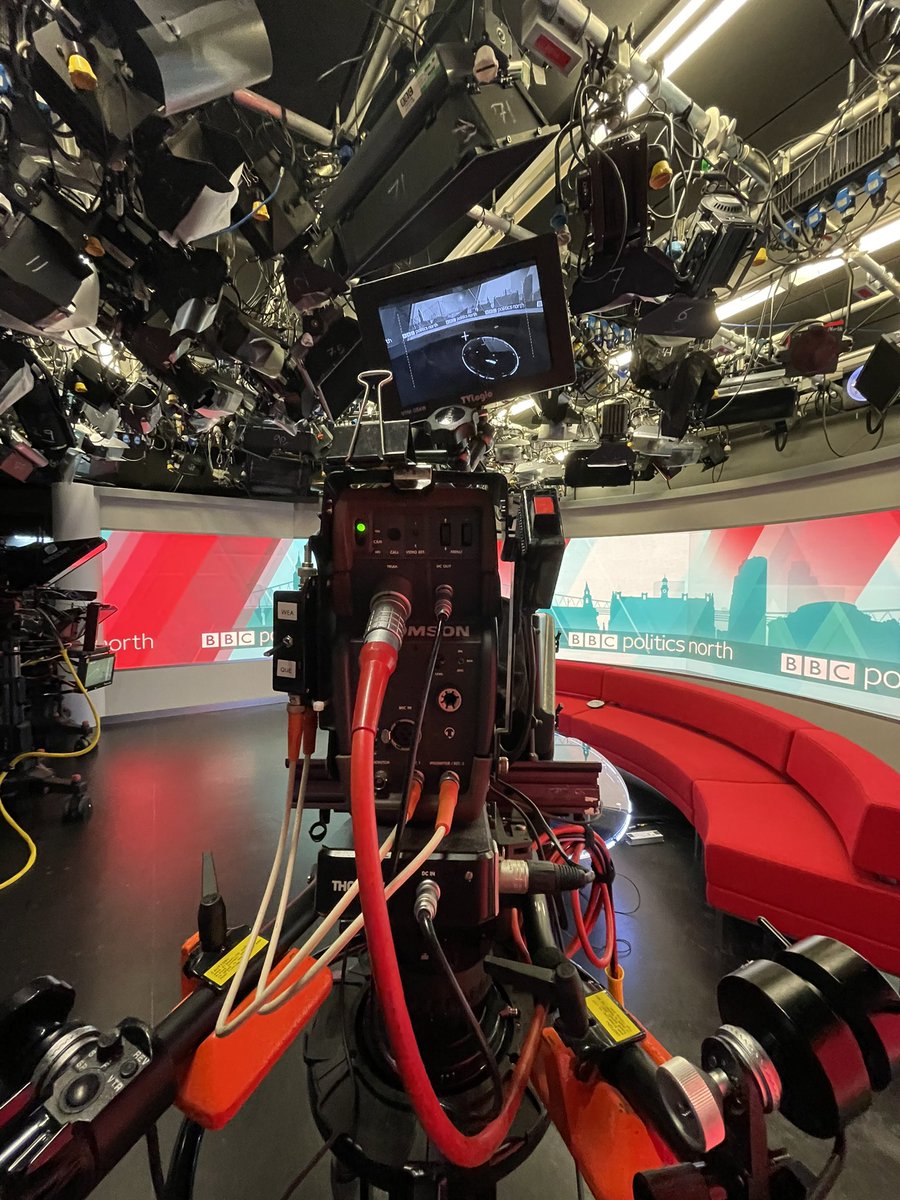 filmmakerRobD's tweet photo. #studiocamera 3 is my #favourite https://t.co/2f8hpb2MC7