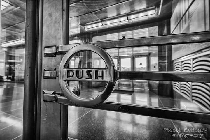 kyblueblood's tweet photo. Push through every closed door. Scott McHenry photography
#blackandwhitephotography #bwphotography #monochrome #monochromephotography #inspiration #interiordesign #artdeco #cincinnatimuseumcenter #cincinnatiunionterminal https://t.co/fHb8J6Jvt6