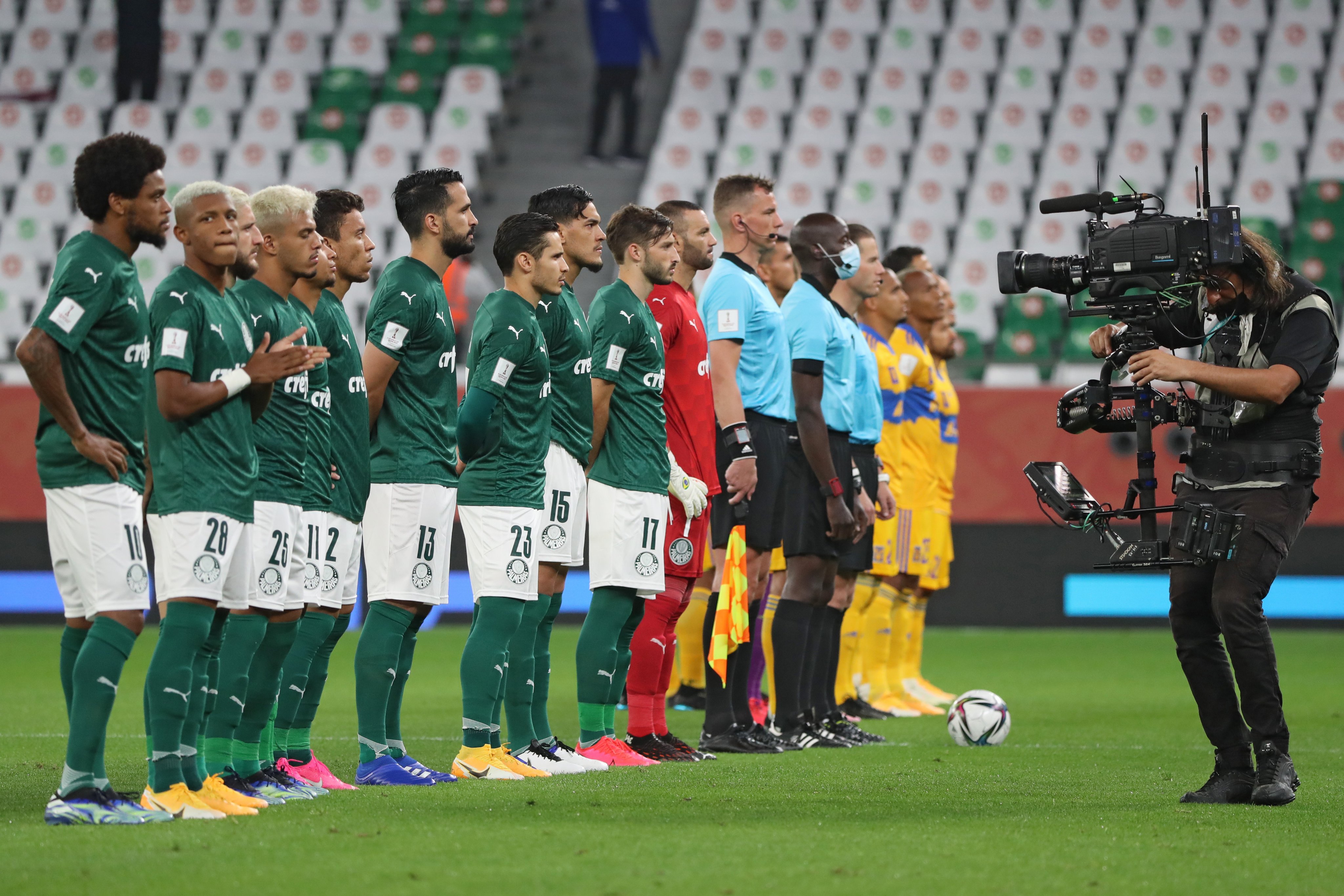 CONMEBOL Libertadores - 🇧🇷🏆🇲🇽 É hoje! Campeão da CONMEBOL  #Libertadores, o SE Palmeiras estreia no Mundial de Clubes da FIFA contra o  TigresOficial, em Doha, no Catar. 🐷🐯 É a semifinal! Quem