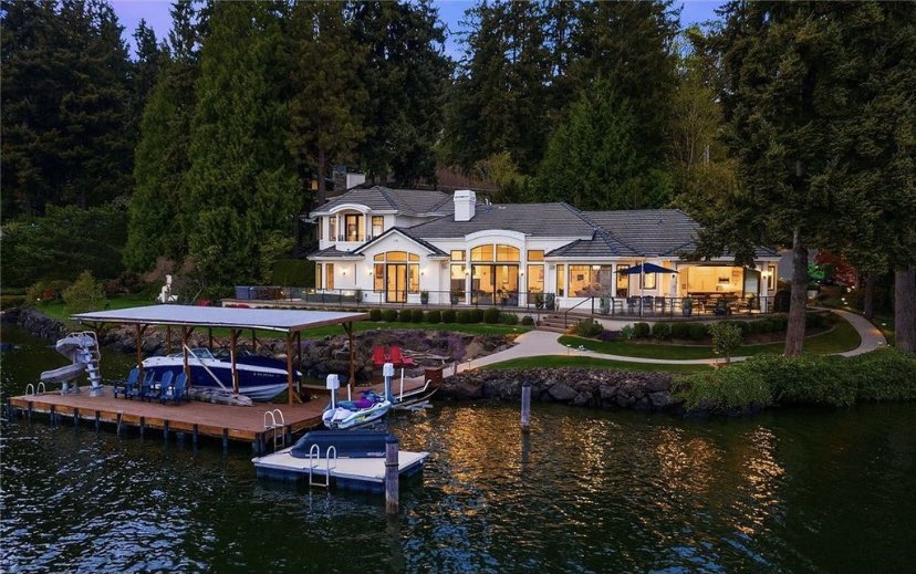 *after a few days away on The Grace <a href="/CarrickG_darker/">Carrick Grey (Fake/Parody)</a> and I were home. The weekend bags have been emptied, the laundry has been put on, but I’m still somewhere out on the waters as I look out of the windows and down on the dock. I hear the the hum of the coffee machine come to >