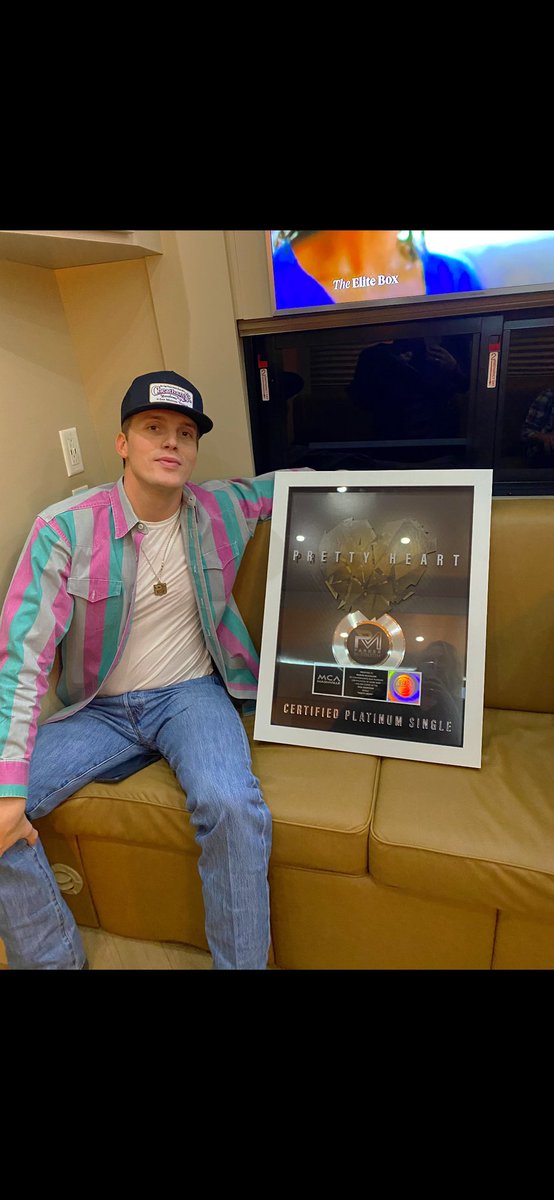 ParkerMcCollum's tweet photo. Played the Grand Ole Opry last night and Pretty Heart went platinum! Thank you to everyone that came or watched on TV. Come a long way from playing songs at my grandparents barn on 2854 in Conroe, TX. I won’t ever forget last night https://t.co/QYQr1IgKn4