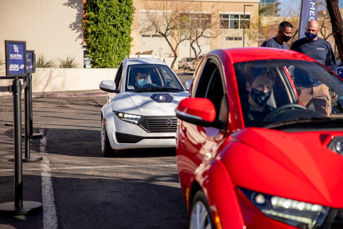 SOLO_Automotive's tweet photo. We're excited to continue to bring the SOLO experience to our retail locations. Our latest stop on the SOLO Drive Tour: Arizona. https://t.co/7MruQBmZmb