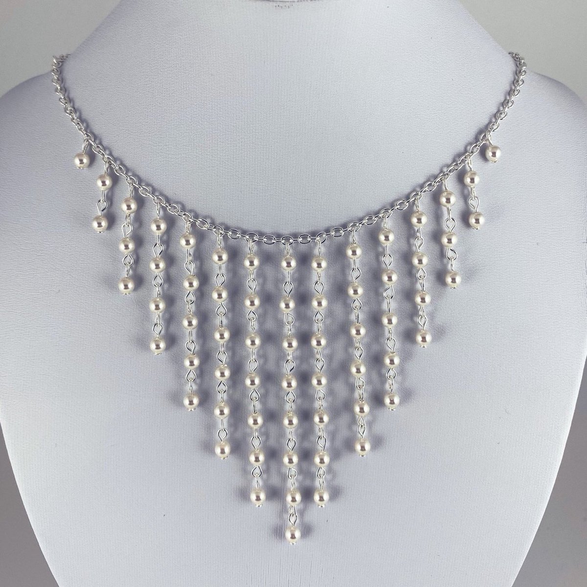 CPearl2020's tweet photo. Bib Necklace  #etsy #sterlingsilver #giftforher #vegangift #pearljewelry #swarovskipearl #pearlnecklace #pearl https://t.co/v0OzbcPziY https://t.co/22sKTIEkUZ