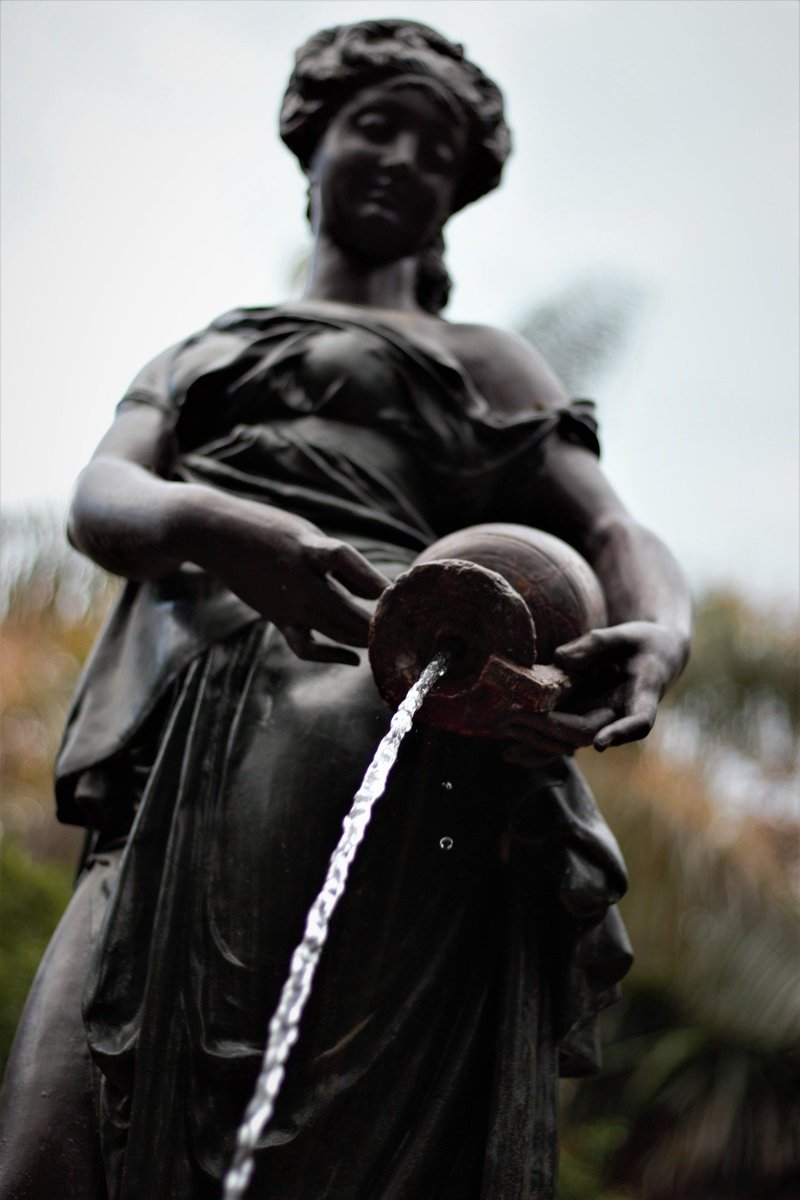 lightbug_gm's tweet photo. "La Ciencia es el pedestal de la verdad, el Arte el de la belleza".
Nicolás Salmerón

#parquedemalaga #andalucia #parque #photography #estatua #canonphotography #50mm #canon #EOS600D https://t.co/Ez13m4CUkK