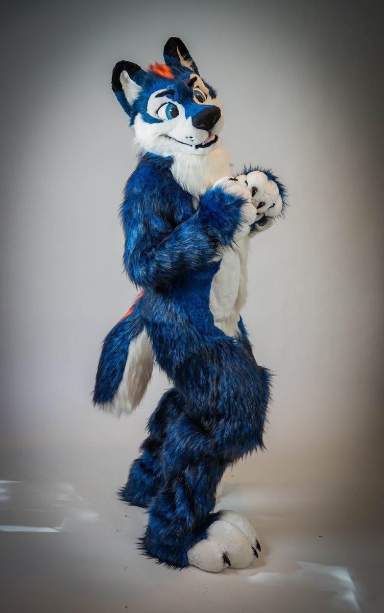 Make some space for this sweet wuff! Welcome <a href="/SpaceWuffy/">SpaceWuffy</a> to the Waggery Family! 💙