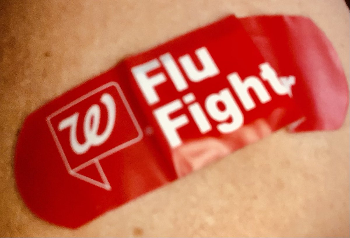 MsDimitriou's tweet image. I received my first “shot in the arm” and I’m so grateful to those who made it happen! A big shout out to ⁦@mikelubelfeld⁩ , ⁦@NSSD112⁩, ⁦⁦@Walgreens⁩ #epiceagles #112leads