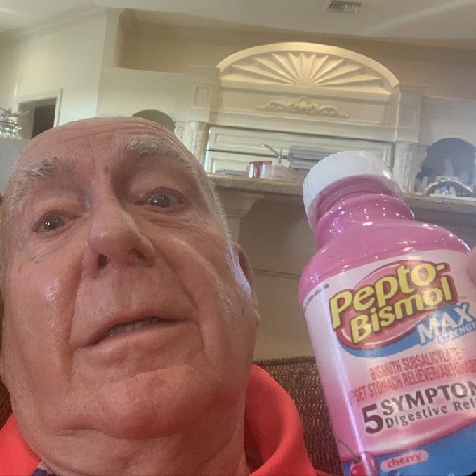 barstoolsports's tweet photo. Getting ready for a day of Super Bowl feasting https://t.co/Pf1rvDO4HP