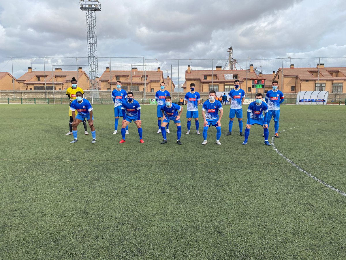 cdhumanesoficia's tweet photo. Costo mucho, mucho pero los tres puntos viajan a Humanes, después de un partido donde el primer tiempo fue de los chicos de Humenes. Y el segundo de los locales.mal sabor de boca por los incidentes vividos antes del descanso. https://t.co/aNXf19KoUh