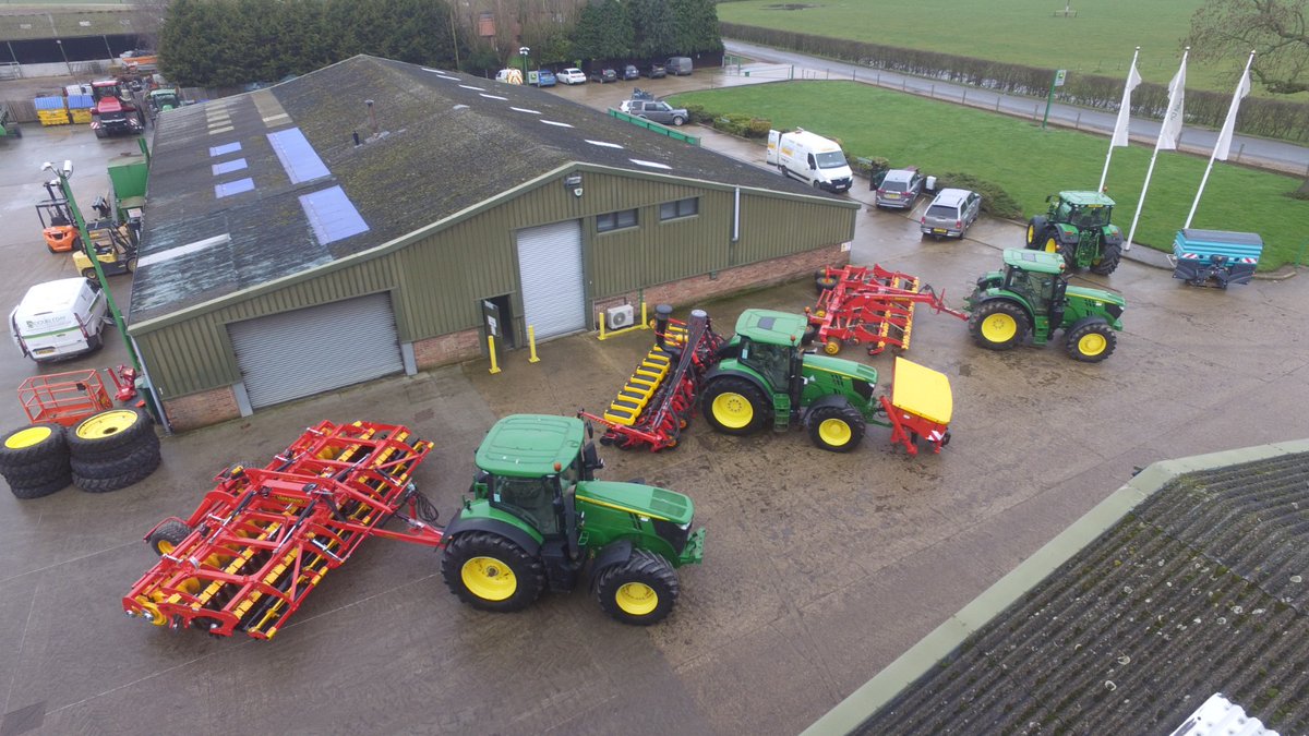 Our Väderstad specialist Mark Goose has been busy preparing some of our Demo Väderstad kit ready for demo this season, if you are interested in seeing one up close speak to your Doubleday Sales Rep 📞. ✅ Tempo TPV12 c/w FH220 ✅ RDA600S ✅ CR650 ✅ CRXL625 ✅TD400 ✅ NZA600 🌱