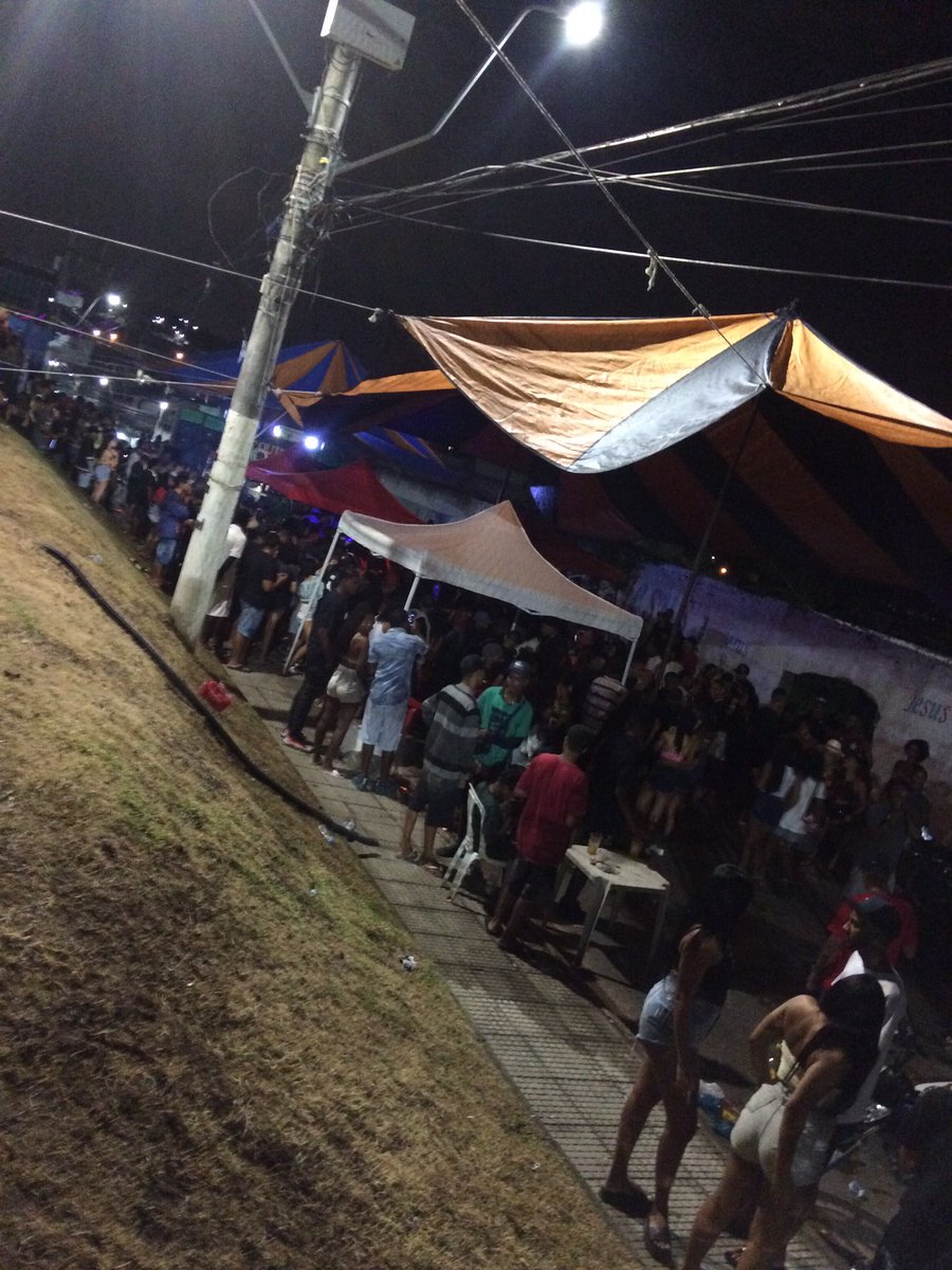 RuanzinhoDoCTL's tweet photo. Baile e foda vários bglho acontece, ontem o som foi ligado quase duas da manhã mais quando ligou mano saiu gente até dentro do alemão kkkkk , Sábado que vem tem mais 🏰🇨🇭

Tropa do J Tropa do Taz Mania Melhor gestão 🏰🦹🏽‍♂️🇨🇭🌪

@ctlcv10 https://t.co/THiiid35JQ