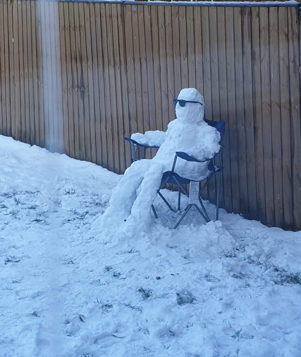 jsnboyd's tweet image. Starting duties in the morning 🤣 gonna look like this! #snowproblem 👍