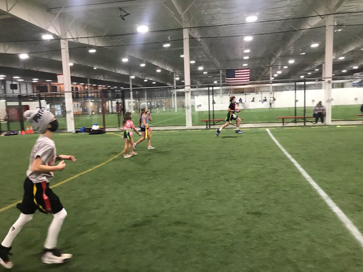 DanversIndoor's tweet photo. Super Bowl Sunday is a great day to say Congratulations to our DIS Football Academy players!  Next session begins on Friday, February 26 and we only have a few spots open!
Register today!
https://t.co/Pq4iYsAJzb https://t.co/WbUy1OWvSQ