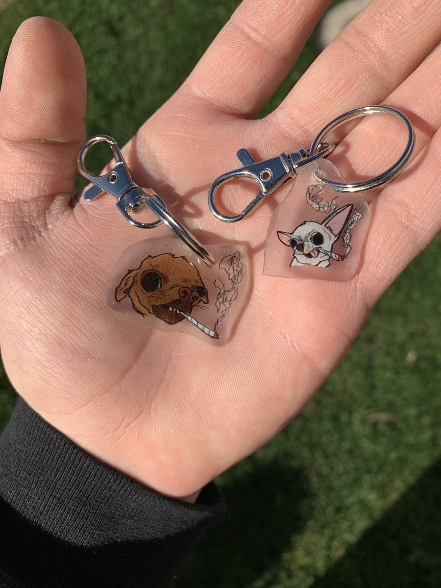 shreddie9's tweet photo. drawings i made into keychains 🐕🍄🔑 https://t.co/La7zdS41Ye