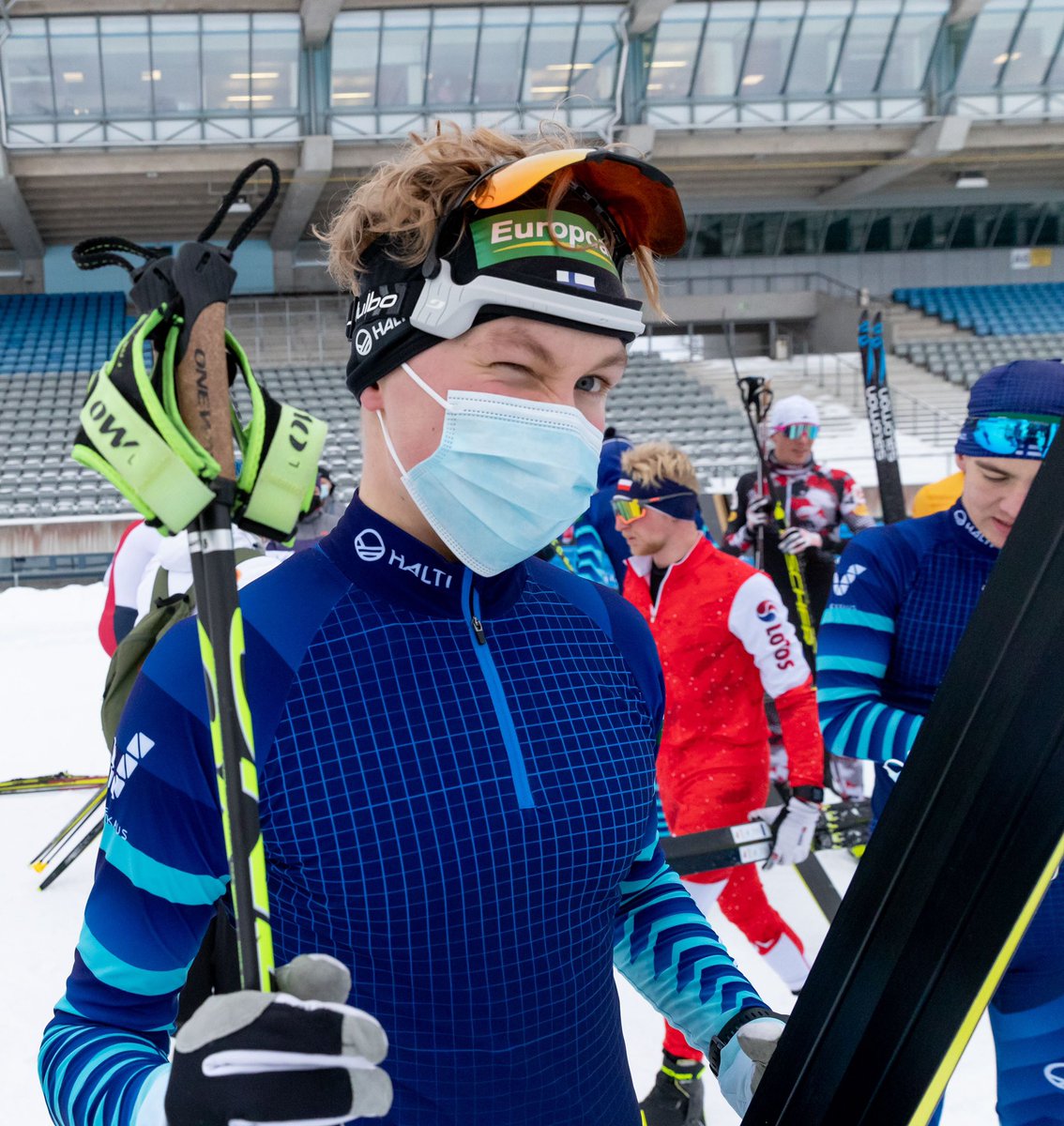 Hiljaiselo Twitterissä päätökseen! CoC-viikonloppu Lahdessa tarjos tunnetta oikeen olan takaa, eilen uran eka podiumi🥉ja tänään vielä sija 5️⃣ plakkariin🕺 Nostetaan jalat kohti kattoa ja katotaan, mitä tämä kausi vielä tuo tullessaan🙌🏻
