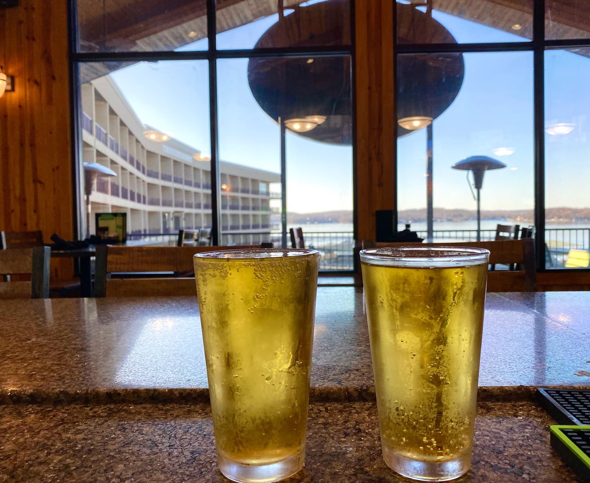 HToads's tweet image. What are your Super Bowl Sunday plans? 🏈🍺Come see us today for half-price domestic beers, wells and select appetizers to cheer on your favorite team! #superbowlsunday #football #nfl #sundayfunday #lakeoftheozarks