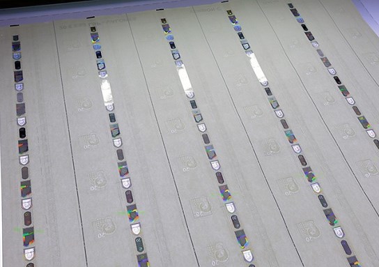 PasabanMachines's tweet image. Did you know that you are probably carrying Pasaban technology in your pocket? bit.ly/level1security

#Banknotes #PortraitWindow #SecurityPrinters #NewBanknotes #PasabanMachines