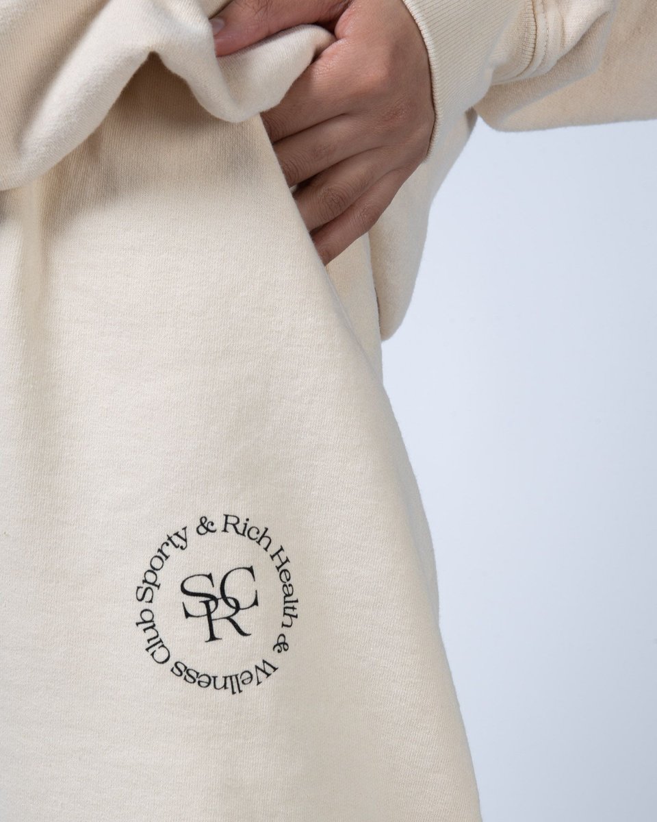 titoloshop's tweet image. Sporty And Rich Winter Drop is online now.

check it out 📲 bit.ly/39JfZxA

● Health &amp;amp; Wellness Crew and Sweatpants "Beige" 
x-small to large.
🔎CR071BE and SW071BE

#titoloWMAN
#sportyandrich
#winterdrop
#titolo