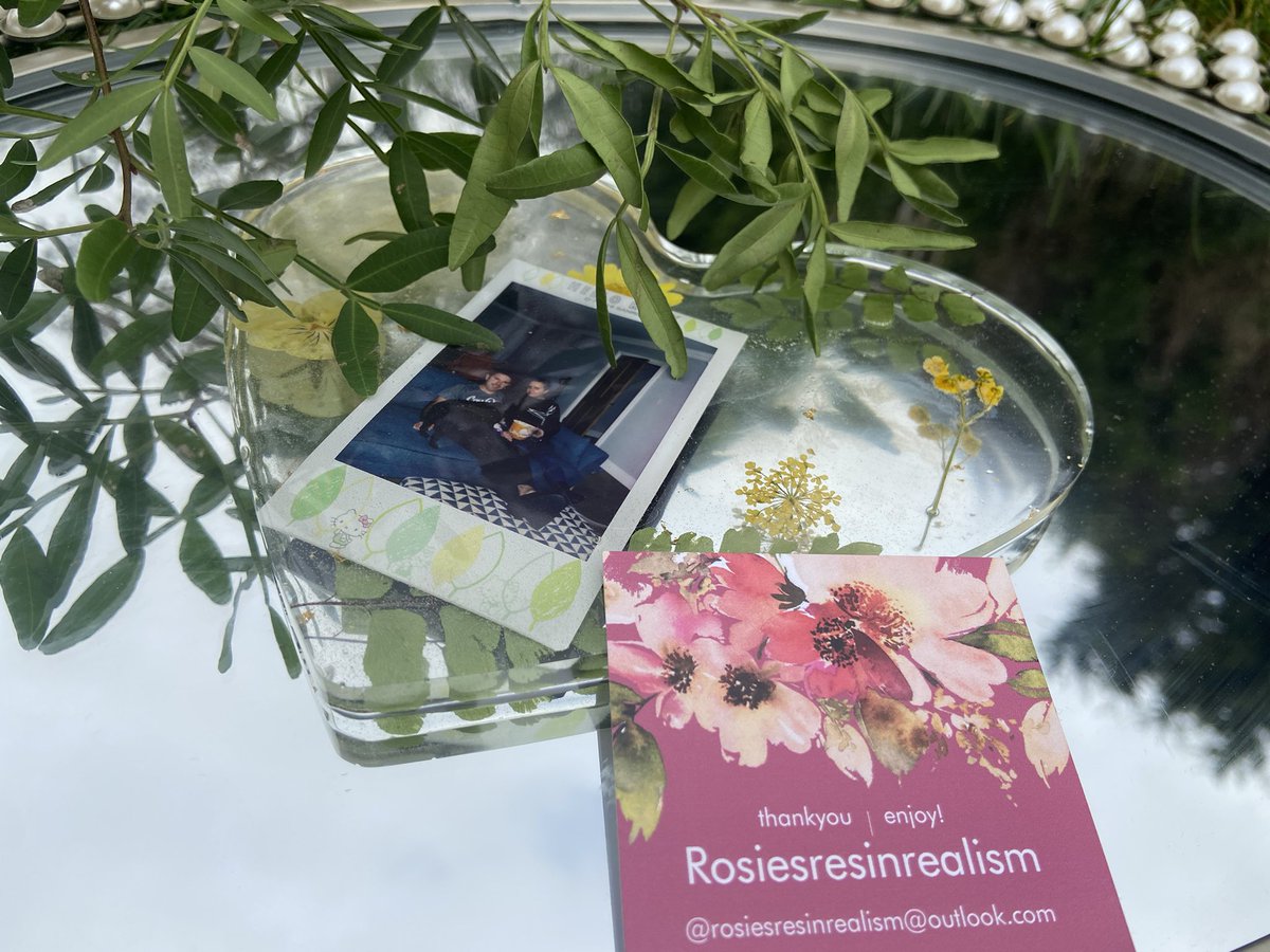 RoseStorton's tweet photo. CUSTOM love heart plaques with your own photographs and chosen flowers, the most meaningful gift🥰🌿 https://t.co/57Qa4haYfH