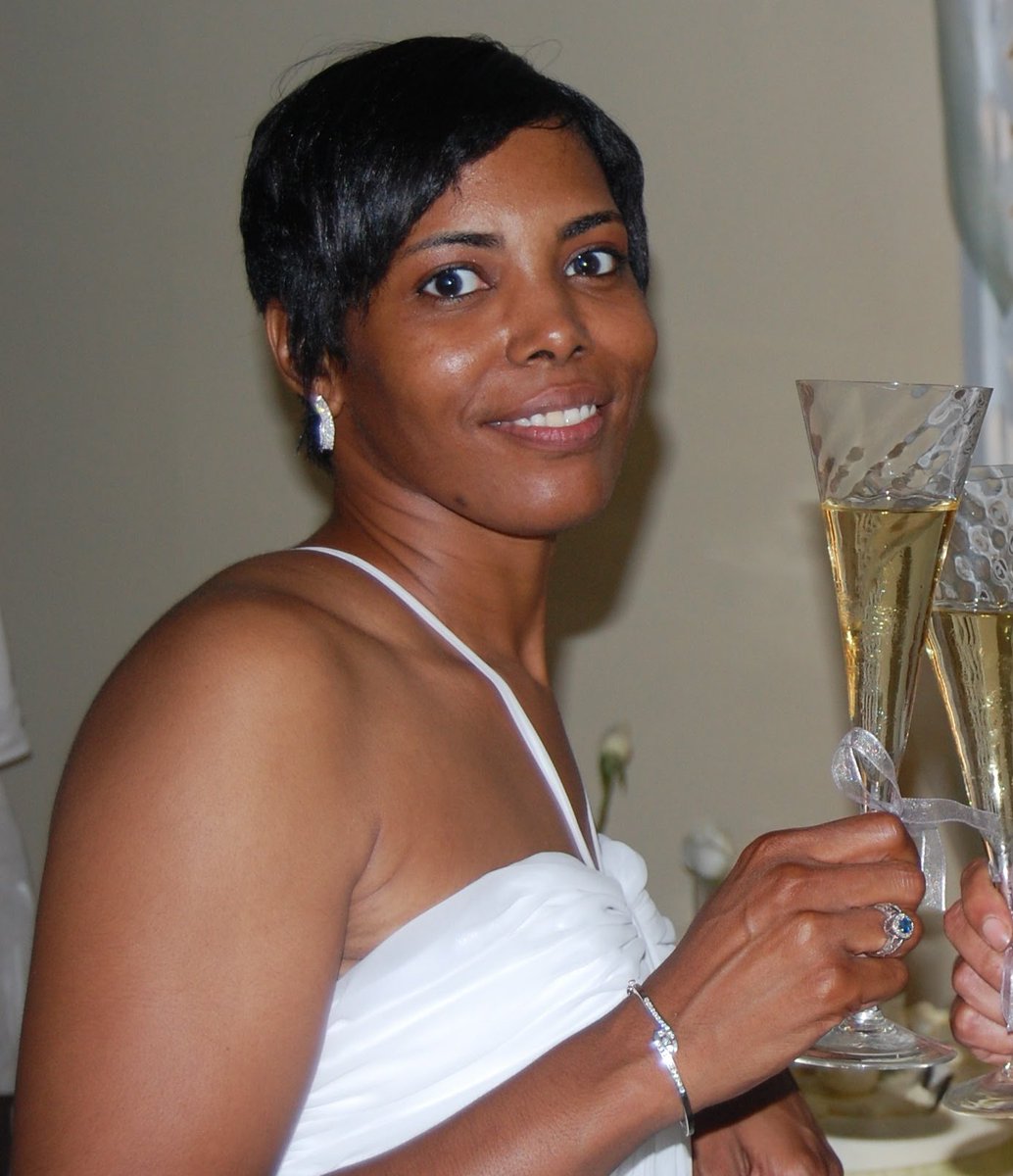 owillis's tweet photo. My beloved cousin, LaDawn Marie Rakestraw, passed away today. She was a wonderful daughter, mother of 3, and the cool one who taught her nerdy younger cousin what the heck rap is.

She will be eternally missed. Please tell the people u love u love them, all the time. https://t.co/3u4obMKDqw