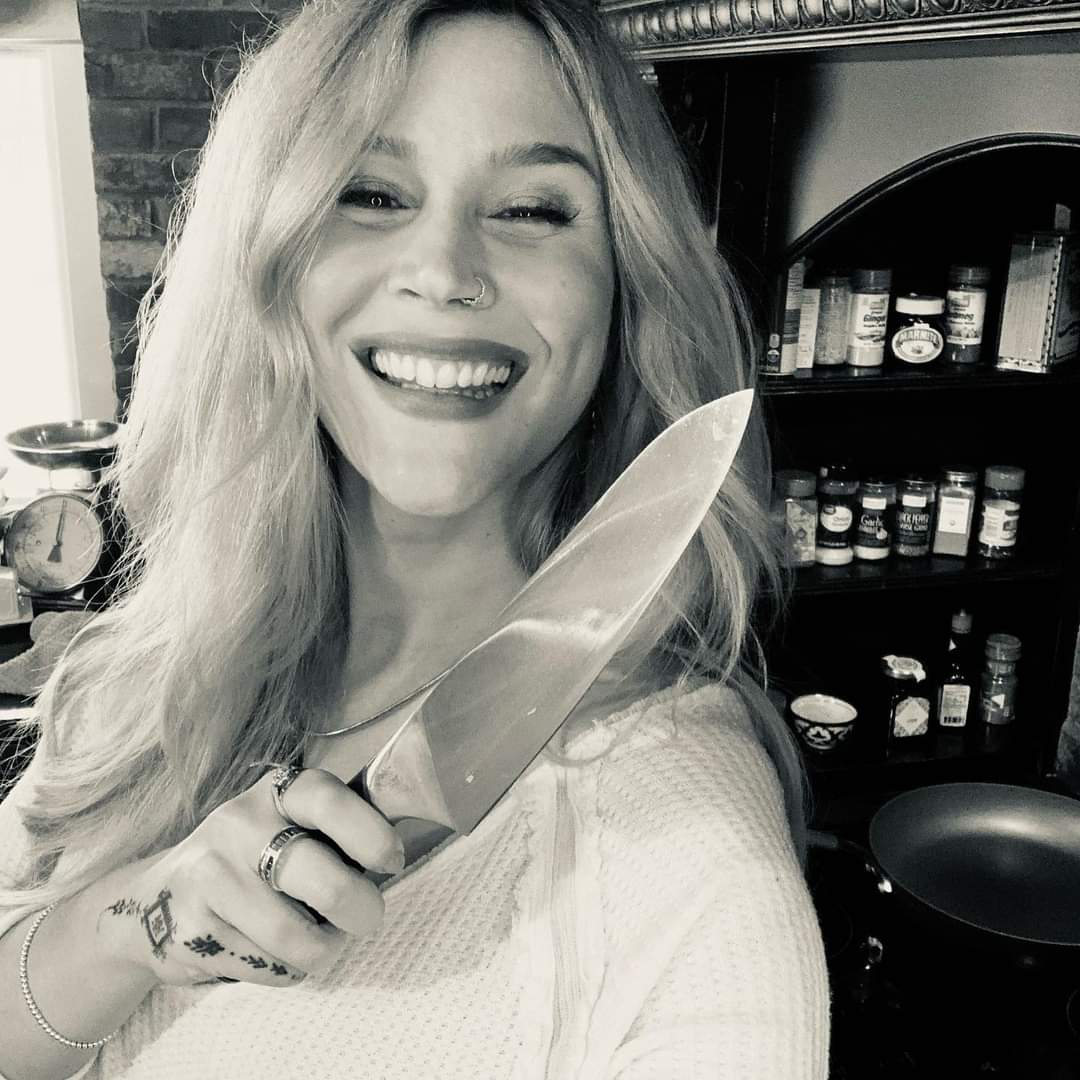 JossStoned's tweet photo. NEW PHOTOS: Join @JossStone in about 5 mins on FB for #CookingWithJoss!! https://t.co/pfsKXNx5tb