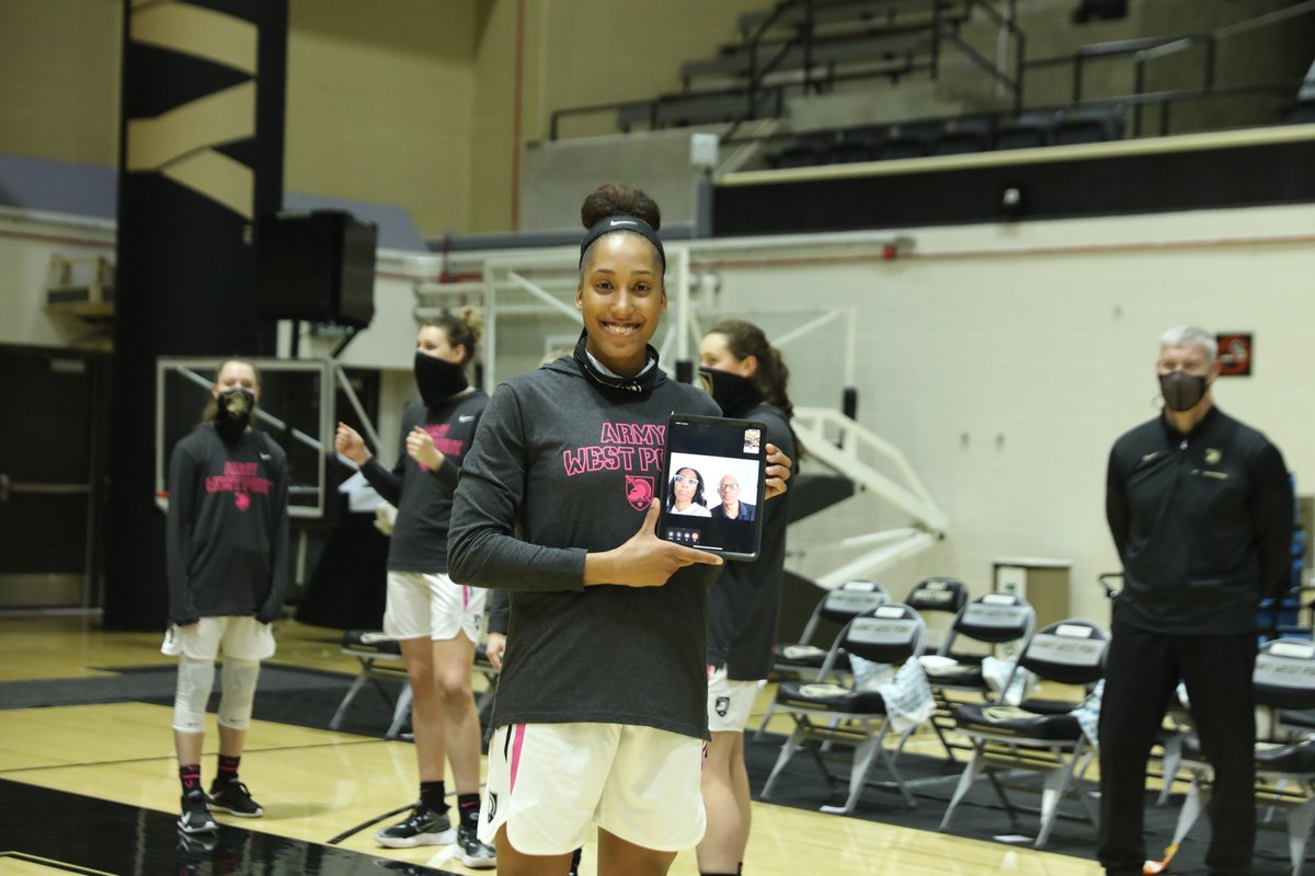 ArmyWP_WBB's tweet photo. We're so proud of these two leaders🙌

#GoArmy #IGotYourSix https://t.co/0iYSCJG3cz