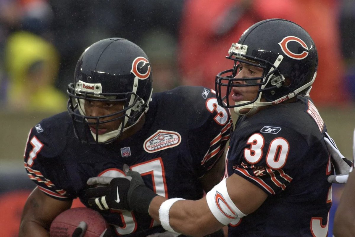 So, let's talk Mike Brown.In 2000, the rookie out of Nebraska joined Tony Parrish to form one of the most dynamic, devastating safety duos in the NFL — and one of my favorites ever.Before the '01 opener, Bears defensive coordinator Greg Blache called Brown "a coach's dream."