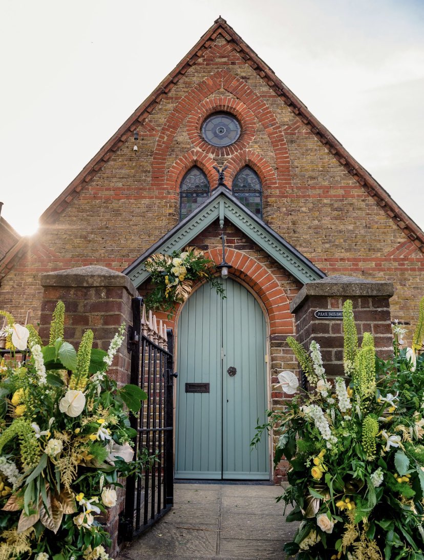 Dangerous revolutionary alert! Woman runs successful ‘girly’ business serving one of society’s cornerstones.
Literally <a href="/BorisJohnson/">Boris Johnson</a> - we are the low hanging fruit of making 2021 the Safe Summer of Love #whataboutweddings