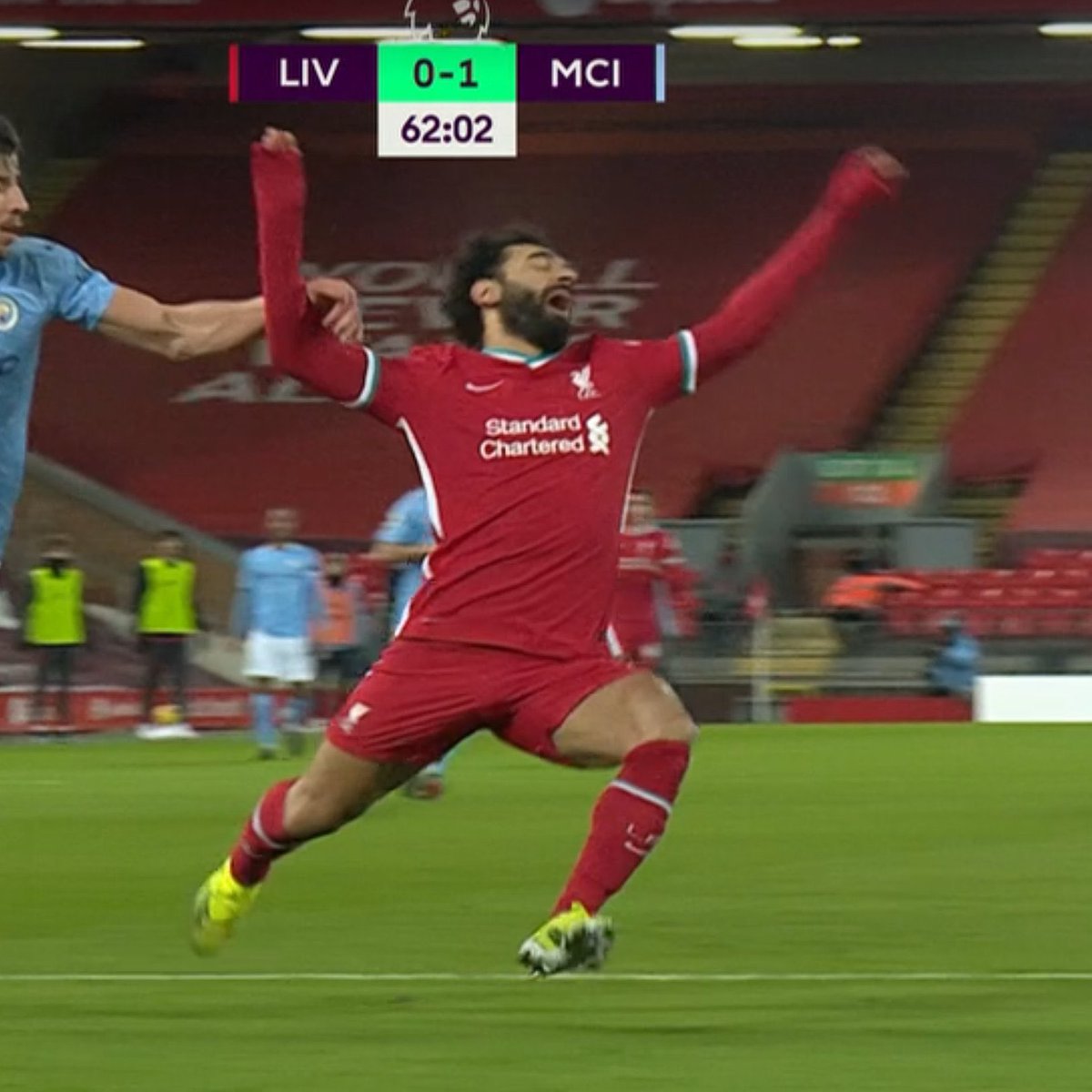 FPLFella's tweet photo. Mum: We've got pizza for dinner.

Me: Oh great, Dominoes or Papa John's? 

Mum: No, there's a pizza in the freezer. https://t.co/k6lE8V1ELt