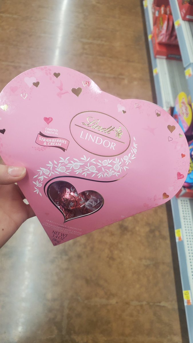 mariagridley's tweet photo. And here are the chocolates Im buying to myself, from myself! https://t.co/njsmDCYU6C