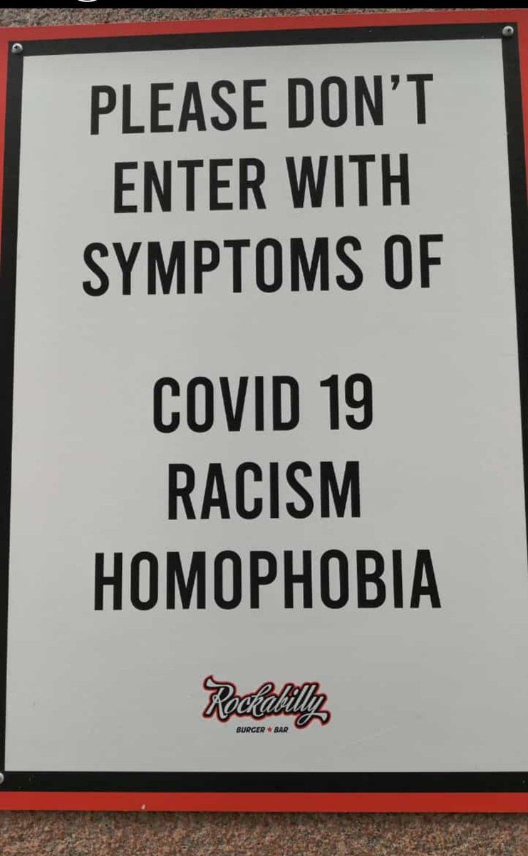 En la puerta de un bar en <a href="/LasCanteras/">Mi playa de Las Canteras 🏊🏻‍♀️🦈</a> Canarias también es esto ❤️