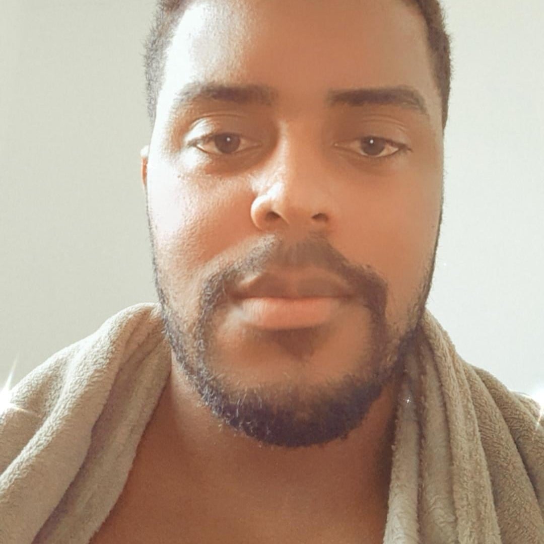 lucas_carneiro3's tweet photo. #NewProfilePic #BeHappy #BiHappy 💜🖤 https://t.co/kZIpx0eDN6