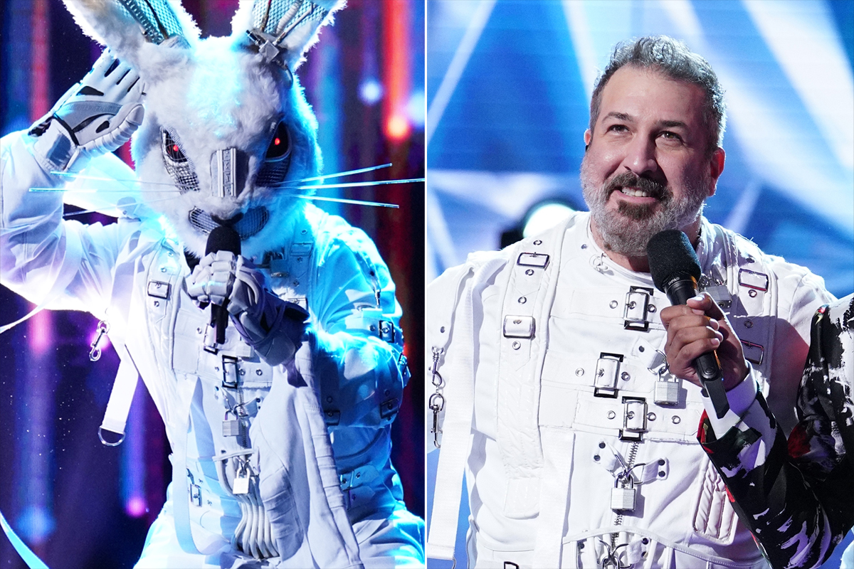Маска заяц песни. The masked Singer кролик. The masked Singer the Rabbit Joey Fatone. Шоу маска кролик.