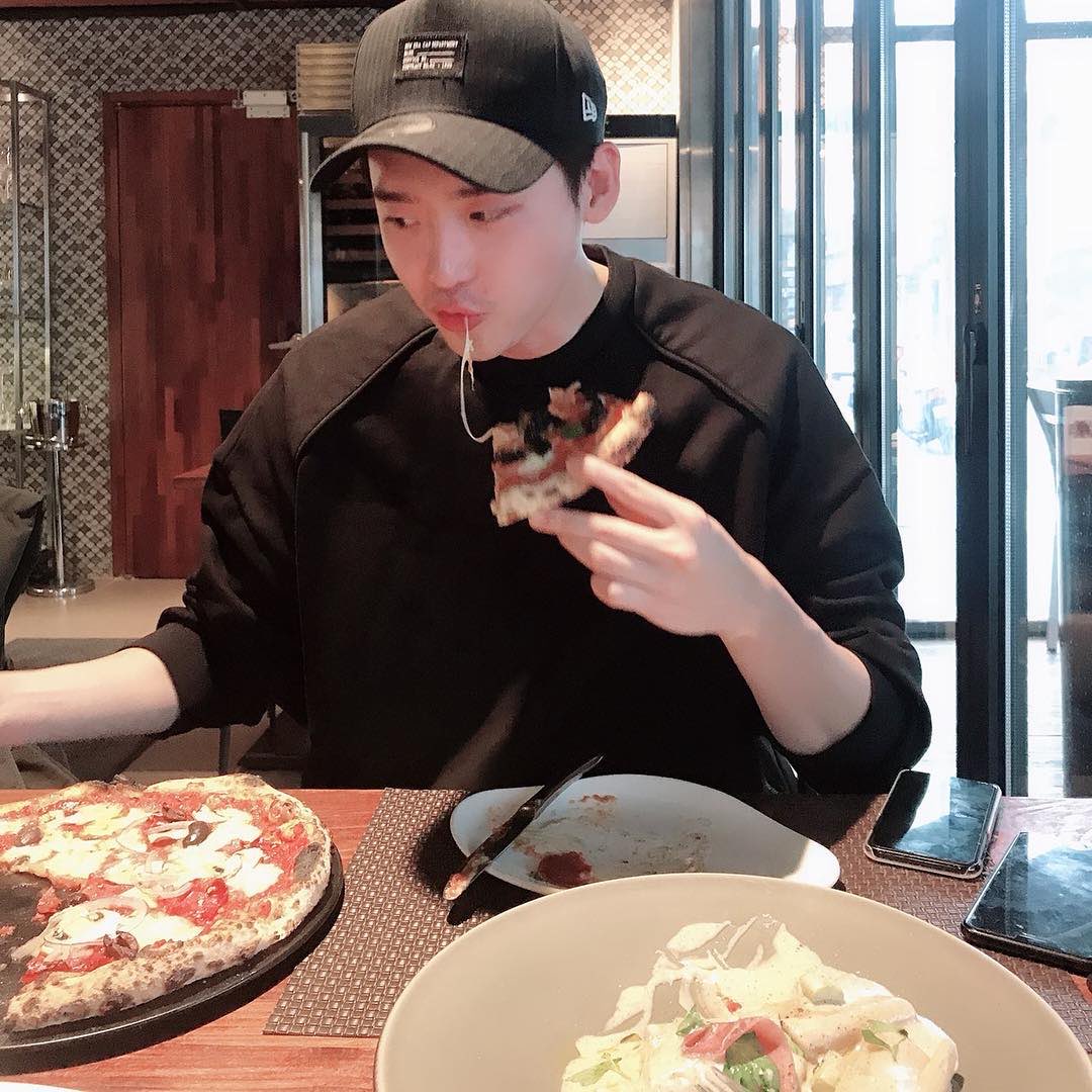 ddochijs's tweet photo. คิดถึงจัง 😚 https://t.co/zg7GhhqRL6
