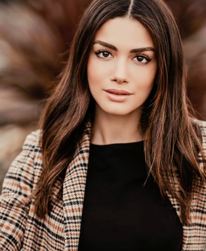 Özge🐣❤️

#ozgeyagizz #ozgeyagiz #özge #SolYanim #yemin #handemiyy #HandeErçel #hande #GoekberkDemirci #özberk