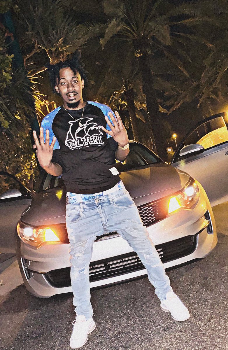 1shodd's tweet image. I need you to save me, these h*es tryna raid me 💔