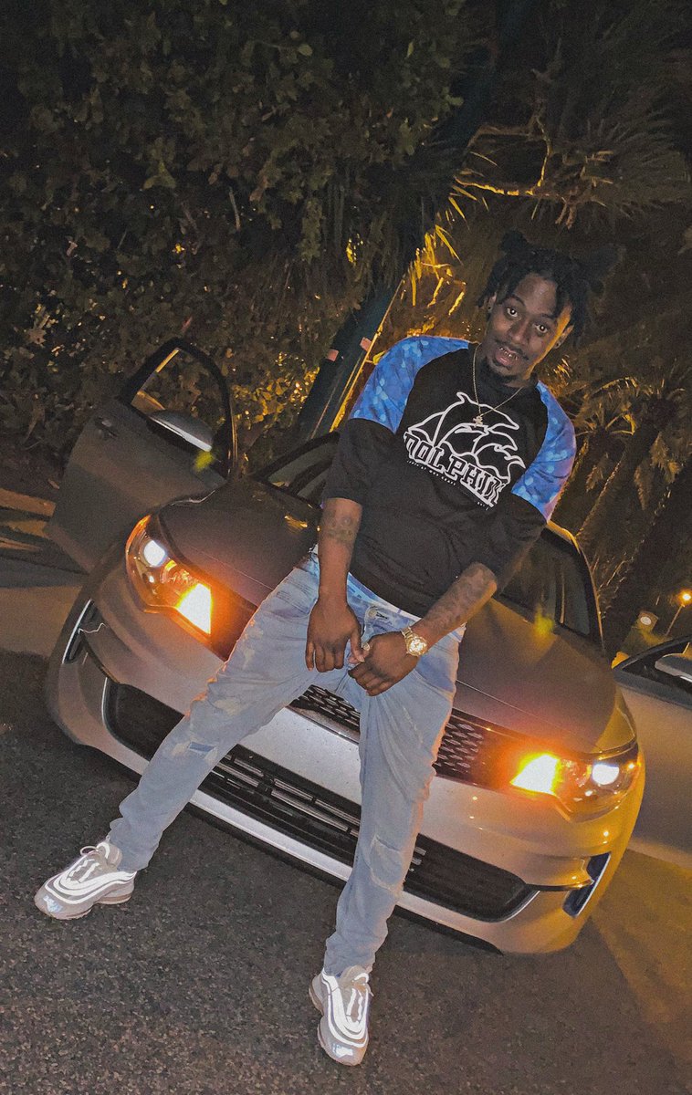 1shodd's tweet image. I need you to save me, these h*es tryna raid me 💔