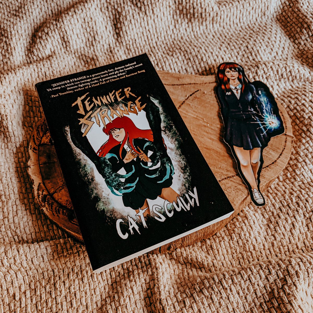 belladonnabook's tweet photo. Current read. Still so happy I won this one in the giveaway hosted by @Id3aN0vel
#jenniferstrange #WiHM https://t.co/XiJDcCube8