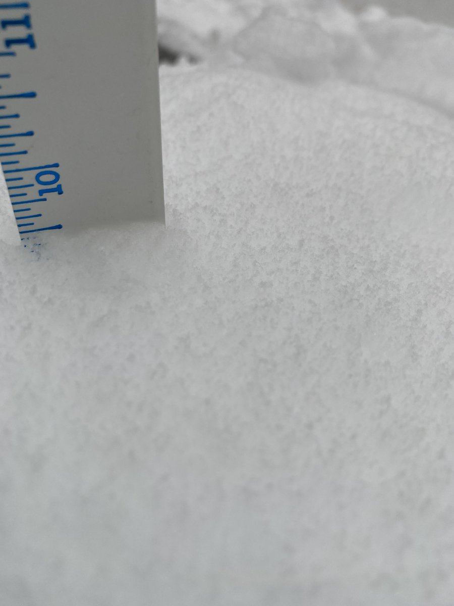 9 1/2” in Glendale (Burrillville), RI at 4pm. ⁦@NBC10_RJ⁩ ⁦<a href="/michmuscatello/">Michelle Muscatello</a>⁩ ⁦<a href="/tony_tpetrarca/">Tony Petrarca WPRI</a>⁩ ⁦<a href="/smatregranoWPRI/">Steven Matregrano</a>⁩ ⁦@ABC6⁩