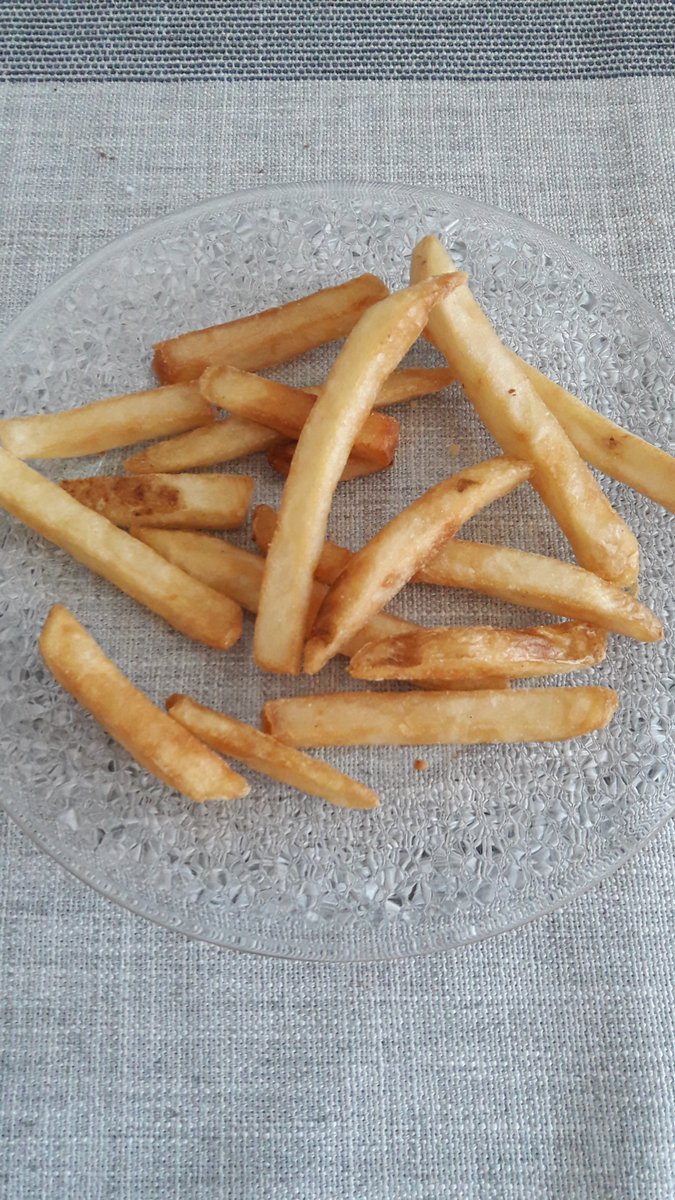 Robnilo's tweet photo. Oigan @CHILISMEXICO no se pasen de lanza ¿$50 varos esto? Hay que tener poca madre. https://t.co/6QtV2ZDH4o
