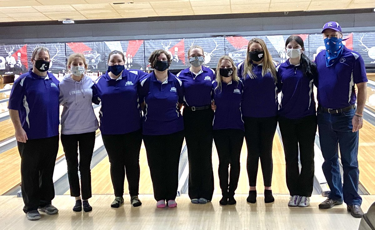 Great job to our Varsity Girl bowlers earning 2nd Place at the Division 2 Sectional Tournament!! Team was led by Jessica Gerhardinger with a nice 542 series.🎳 #gocats #keystonepride @jbaileyKLSAD @MrsGibson_KHS @MrKohler2 @dwhitekeystone
