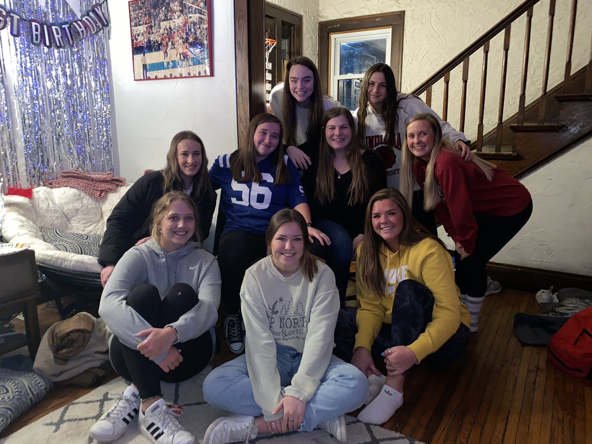 WCBASKETBALLIU's tweet photo. Little fam reunion for the super bowl!  Can’t wait till we’re on the court again 🤑 https://t.co/lPOH6pIHNc