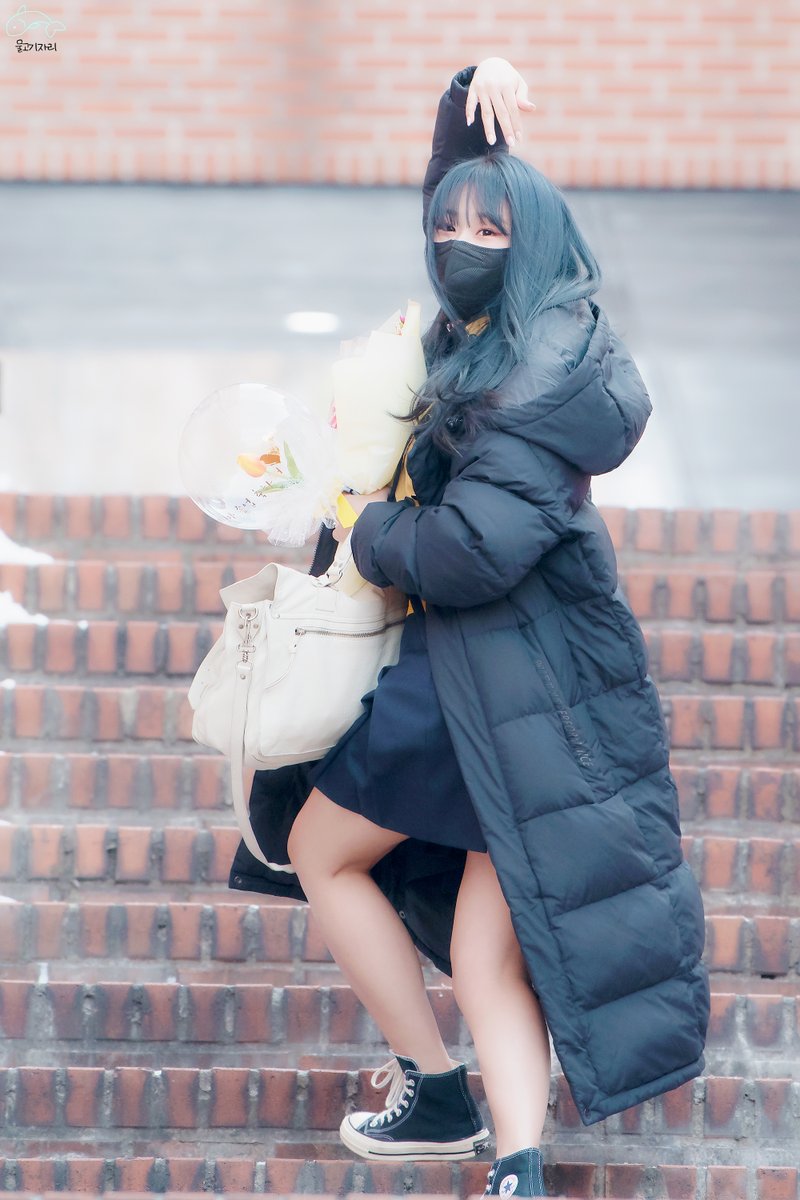 ChaeLo__'s tweet image. 210205 축🎉 졸업!💕

#체리블렛 #CherryBullet #박채린 #채린 #CHAERIN
@cherrybullet