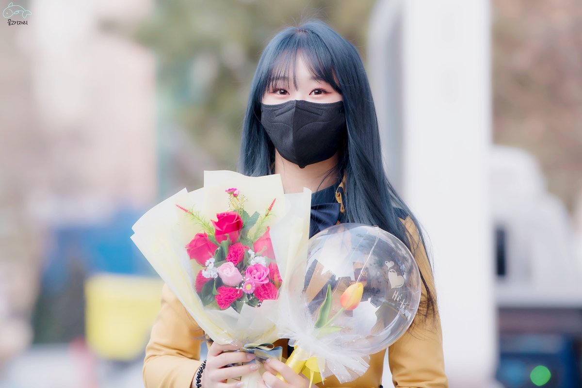 ChaeLo__'s tweet image. 210205 축🎉 졸업!💕

#체리블렛 #CherryBullet #박채린 #채린 #CHAERIN
@cherrybullet