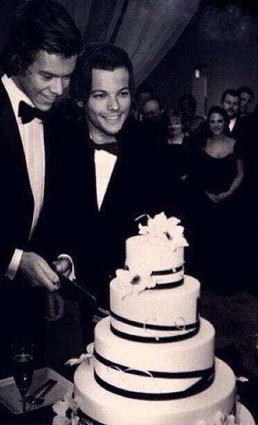 louissavocados's tweet photo. Some of my favorite manips ππ
#LarryStylinson
#LarryManips
#LarryIsReal https://t.co/IFG0zdhXHc
