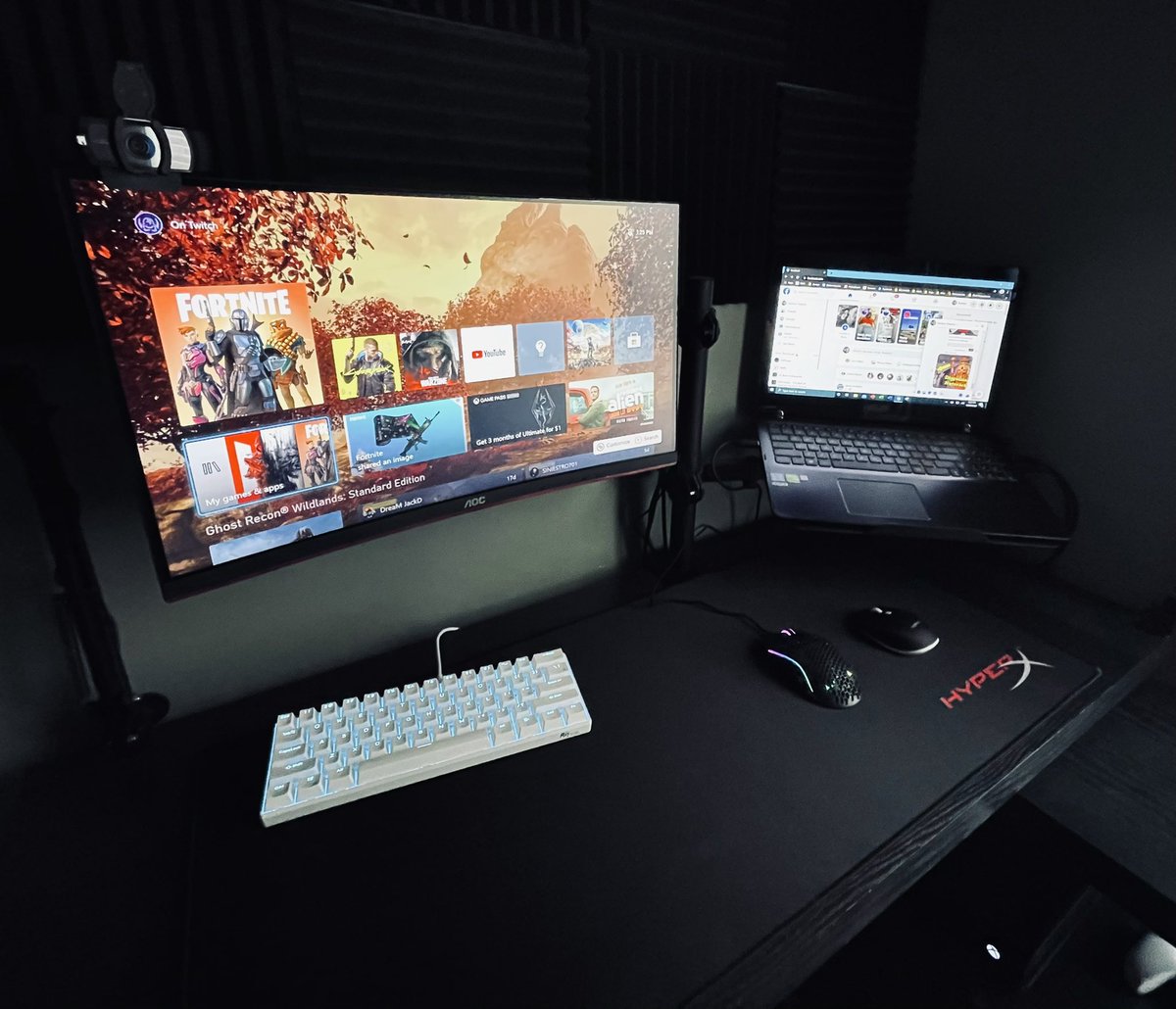 OffTopixxx's tweet image. #OfficeChallenge let’s see ‘em!