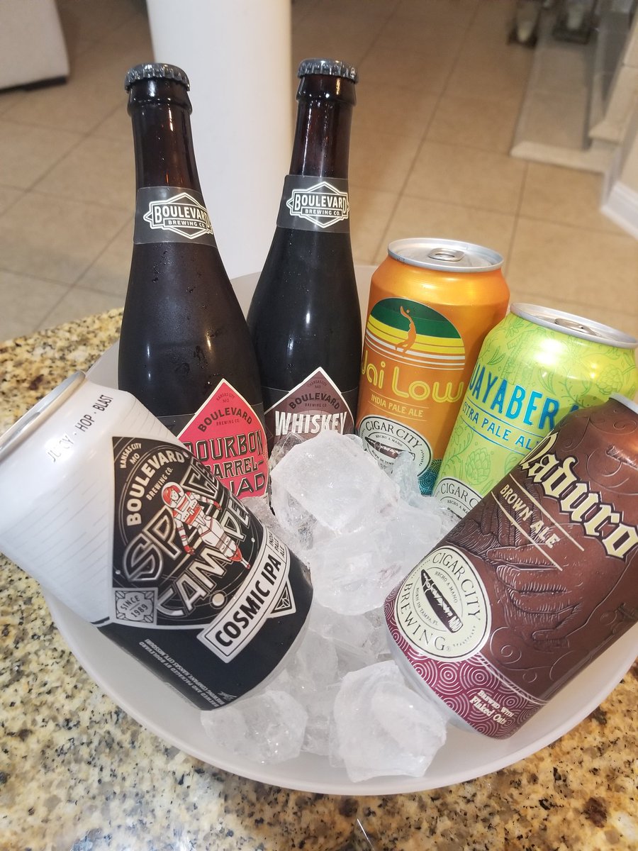 anicio's tweet image. What a Super Bowl! Kansas City @Boulevard_Beer vs. Tampa Bay @CigarCityBeer. Let the game begin! #SuperBowl