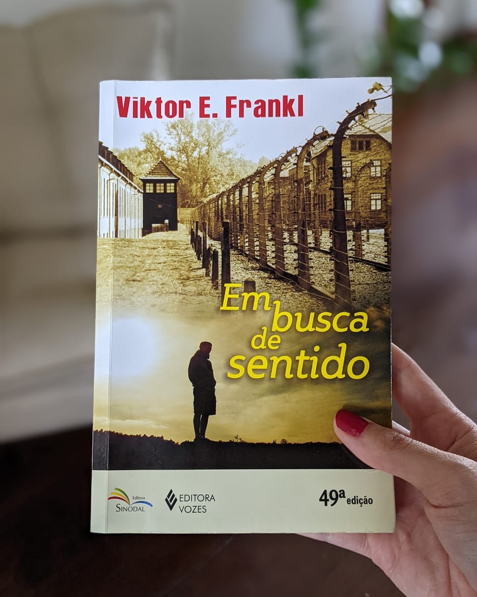 Fiz um texto indicando esse livro pra vcs no meu Instagram. É uma obra transformadora! instagram.com/p/CK_k-ZmsgMq/…