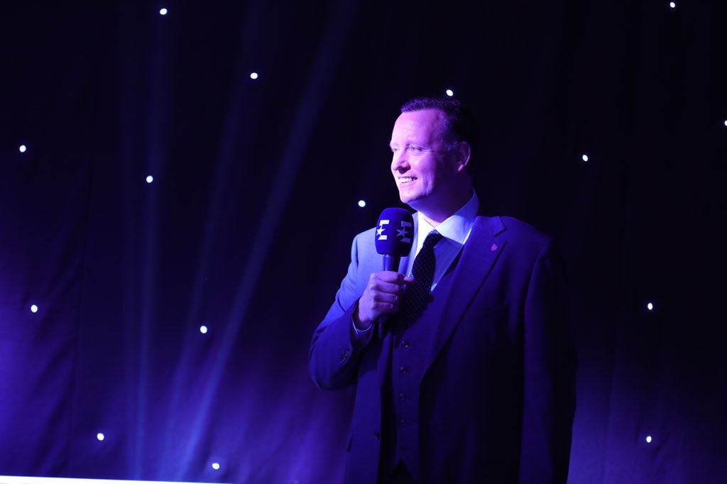 Congratulations to <a href="/ryan23day/">ryanday</a> on winning the <a href="/BetVictor/">BetVictor</a> #Snooker Shootout 👏🏻 Thank you once again to <a href="/WeAreWST/">WST</a> @Eurosport_UK and <a href="/LoopProduction/">Loop Productions</a> for having me on the mic and looking after me so well, and to everyone for the kind comments. What an amazing week 🙏🏻