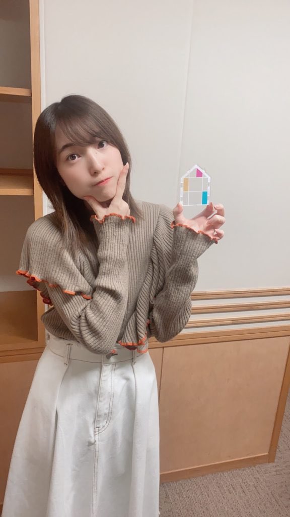 【INella(イネラ)】ラッフルメローニットトップス